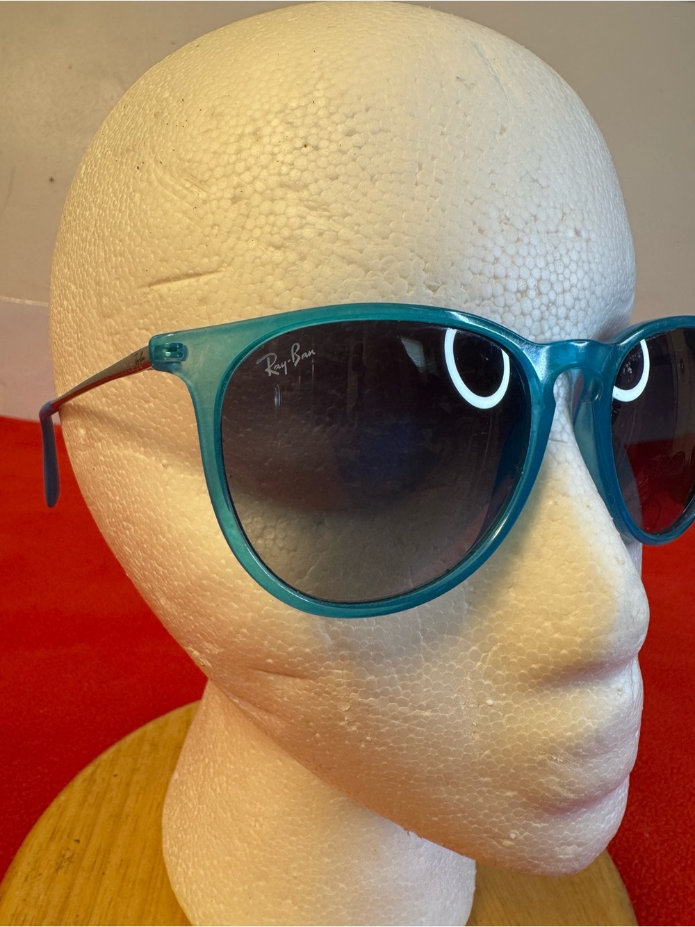 Ray-Ban Blue Frame Erika Italy Made RB4171 6023/ 4L N2 Women’s Sunglasses EUC